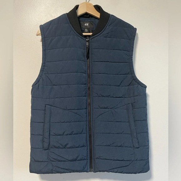 H&M Men's  Navy Padded Puffer Outdoor Vest - Picture 1 of 7